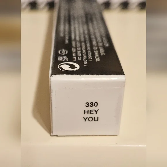 Marc Jacobs HI-SHINE Lip Gloss Pink HEY YOU 330 Color - Picture 4 of 4